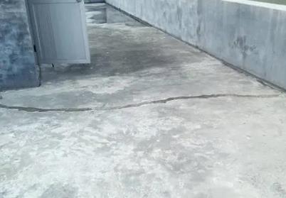 鲅鱼圈楼顶漏水维修公司分享下如何解决卫生间隐蔽部位漏水的问题?